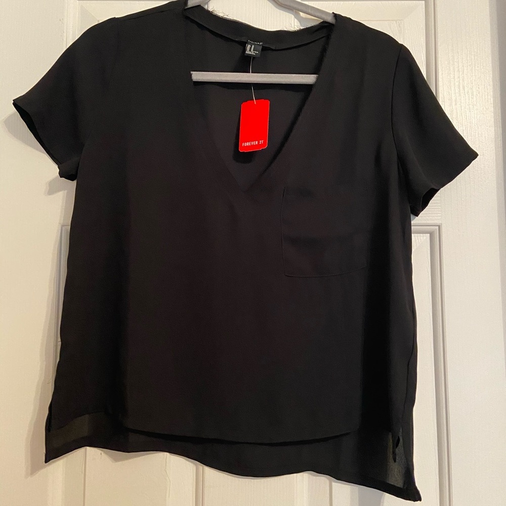 V neck flowy shirt